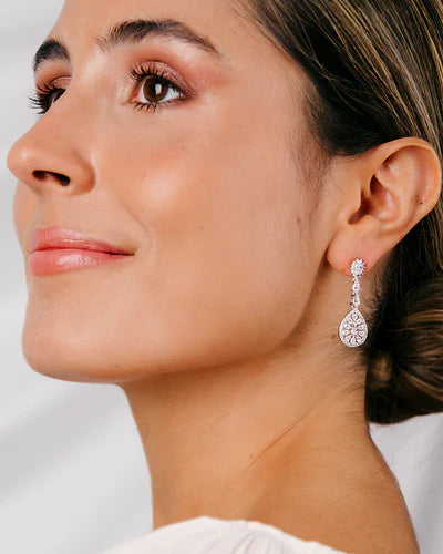 PENDIENTES BRILLIANT CUT EN PLATA DE LEY Y CIRCONITAS EXCELLENCE STAR CUT