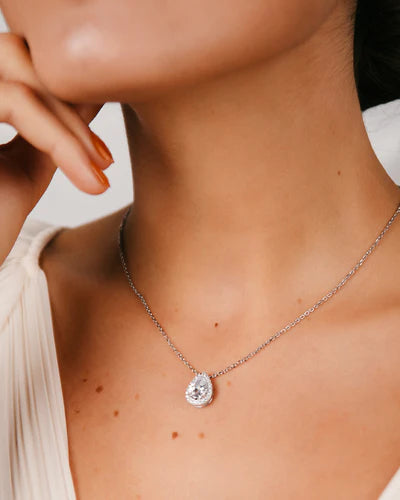 COLLAR BRILLIANT CUT EN PLTA DE LEY Y CIRCONITAS EXCELLENCE STAR CUT.