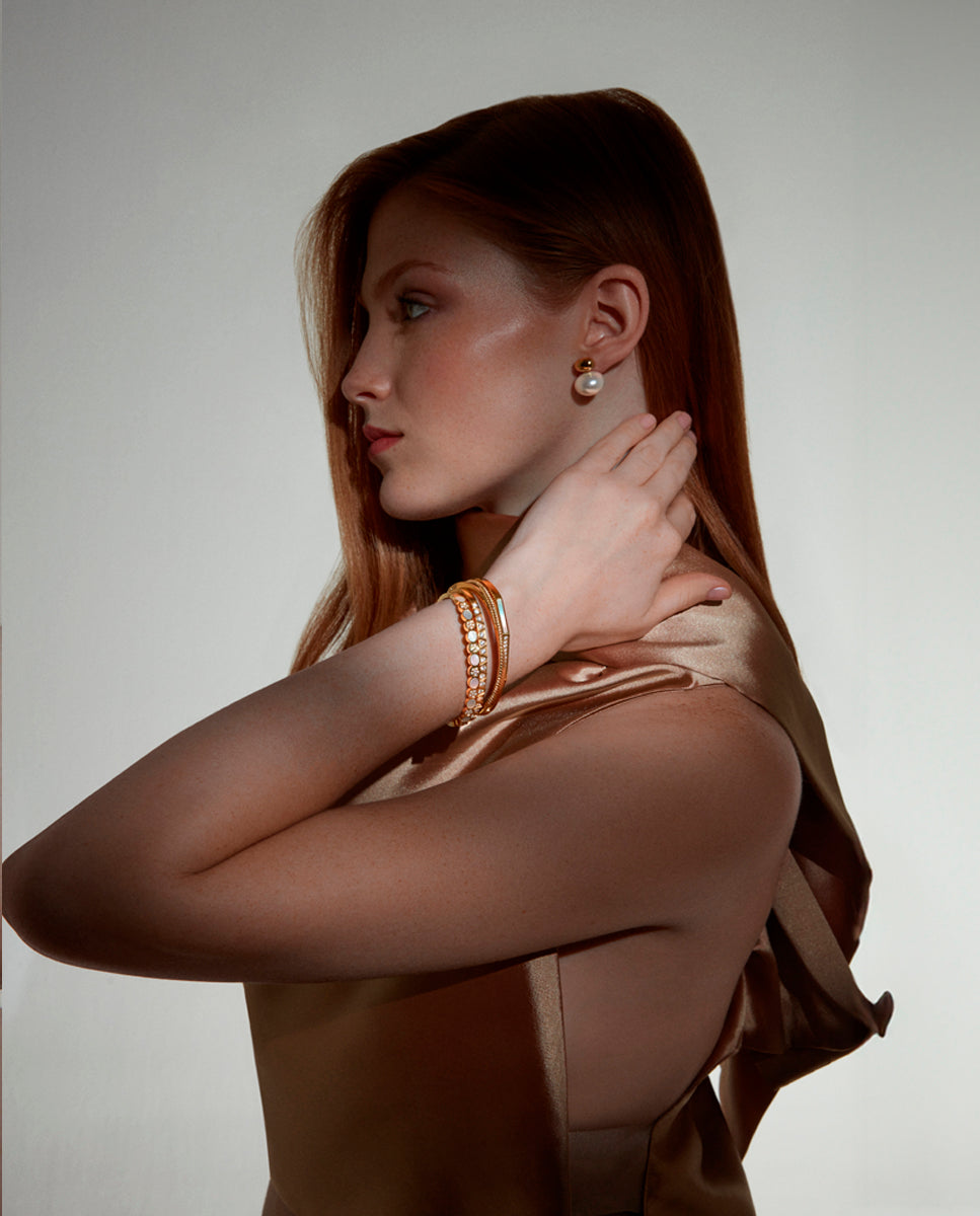 PULSERA DE MUJER DE ACERO IP DORADA RÍGIDA