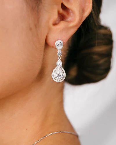 PENDIENTES BRILLIANT CUT EN PLATA DE LEY Y CIRCONITAS EXCELLENCE STAR CUT