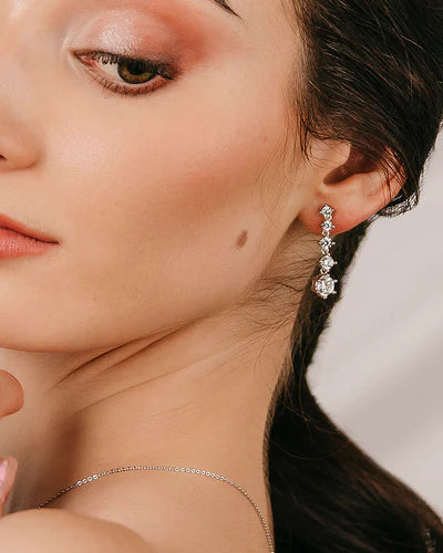 PENDIENTES BRILLIANT CUT EN PLATA DE LEY Y CIRCONITAS EXCELLENCE STAR CUT