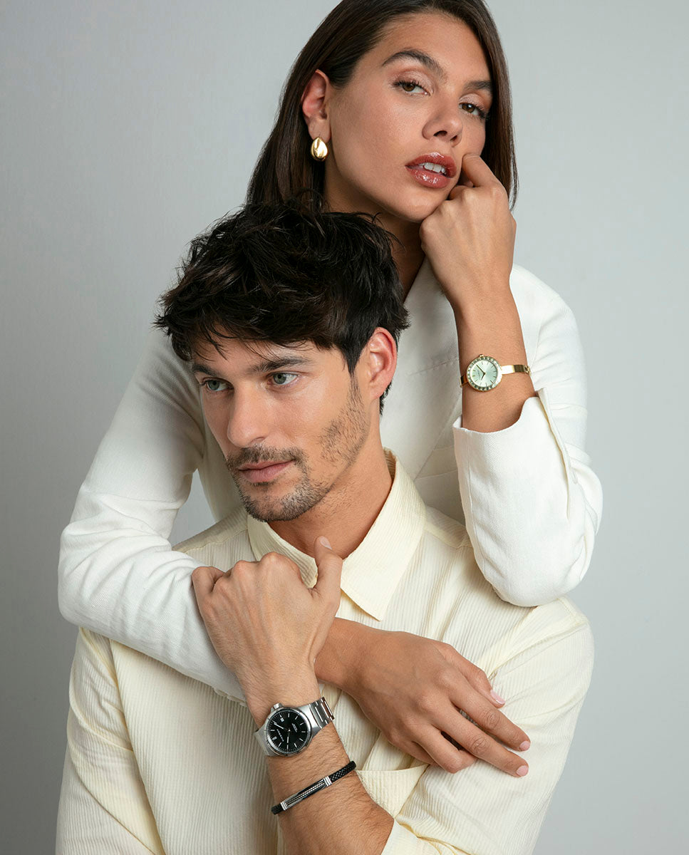 PULSERA DE HOMBRE DE ACERO Y PIEL NEGRA