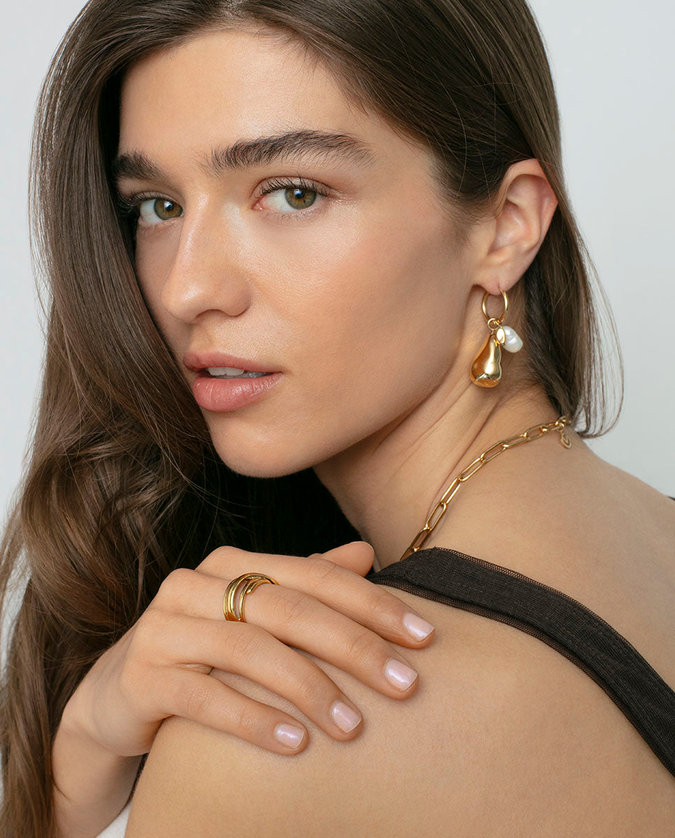PENDIENTES DE MUJER DE ACERO IP DORADO CON PERLA NATURAL